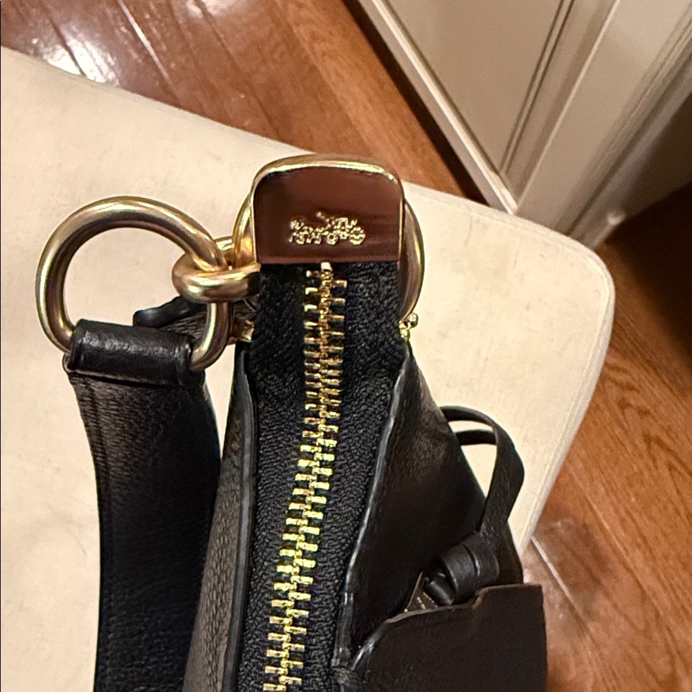 Coach Marlon Black Pebbled Leather Hobo Shoulder Bag with Gold Hardware - Picture 9 of 10